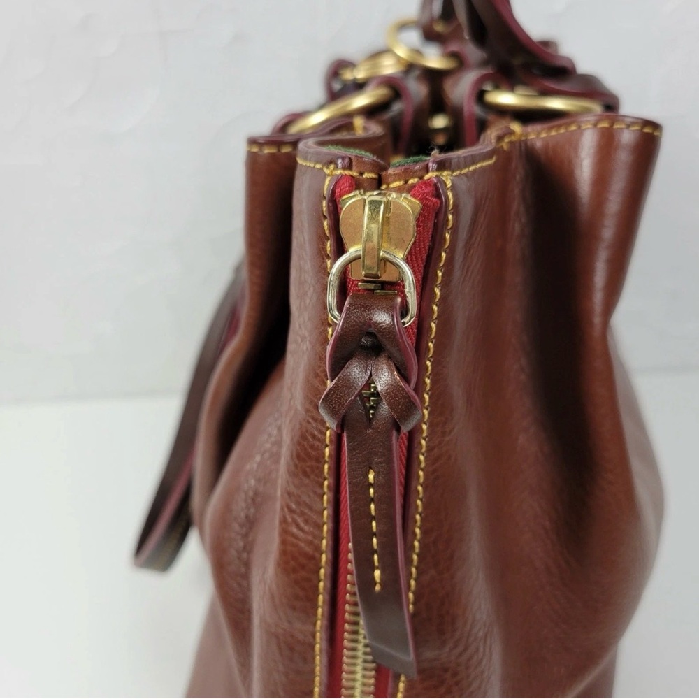 Dooney & Bourke
Florentine Large Zip Barlow - color: Chestnut mint condition!!! - Picture 5 of 9